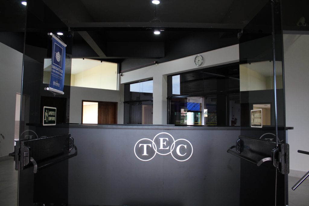 Reforma no hall de entrada e secretaria