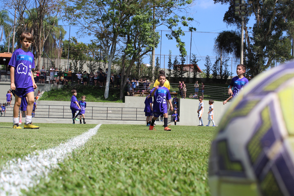 Escolinha de Futebol do TEC está com uniforme para treinos