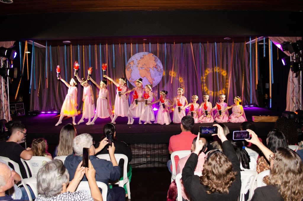 Festival de Inverno “Identidade” (ballet)