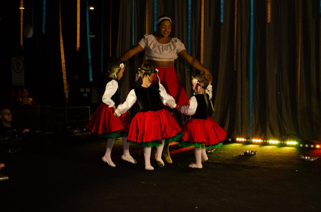 Festival de Inverno “Identidade” (ballet)