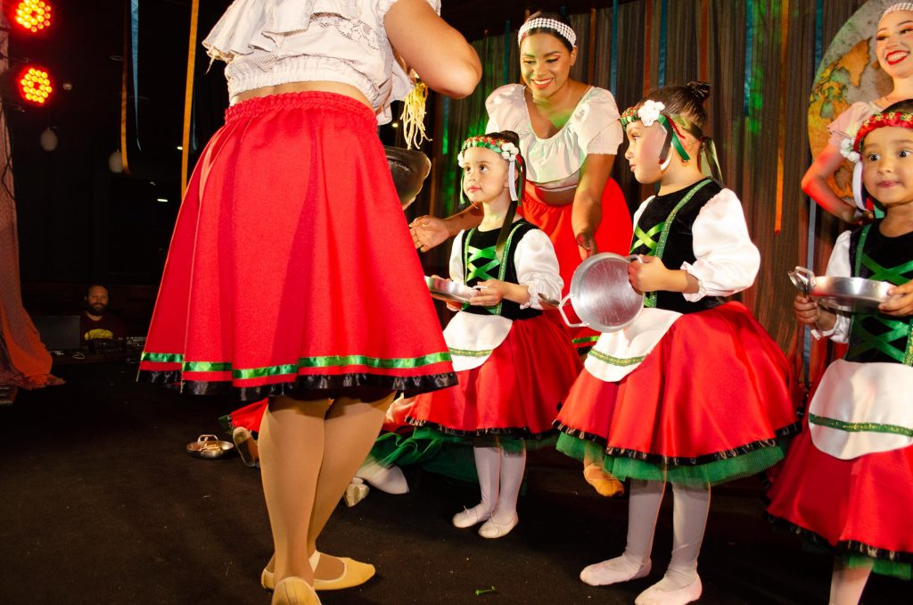 Festival de Inverno “Identidade” (ballet)