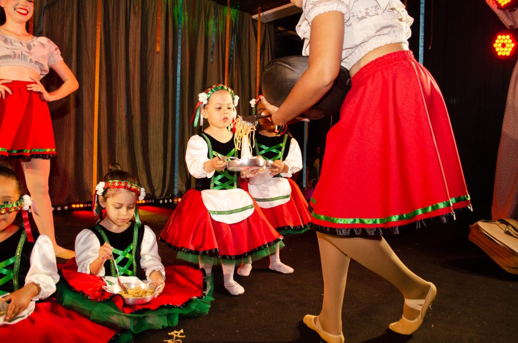 Festival de Inverno “Identidade” (ballet)