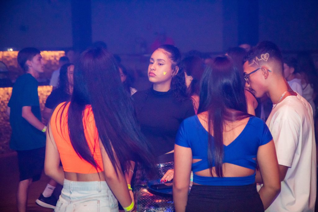TEC Beats – Festa Neon