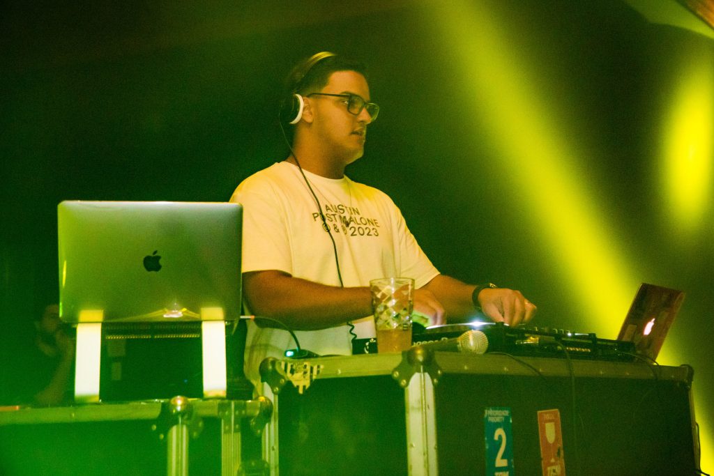 TEC Beats – Festa Neon