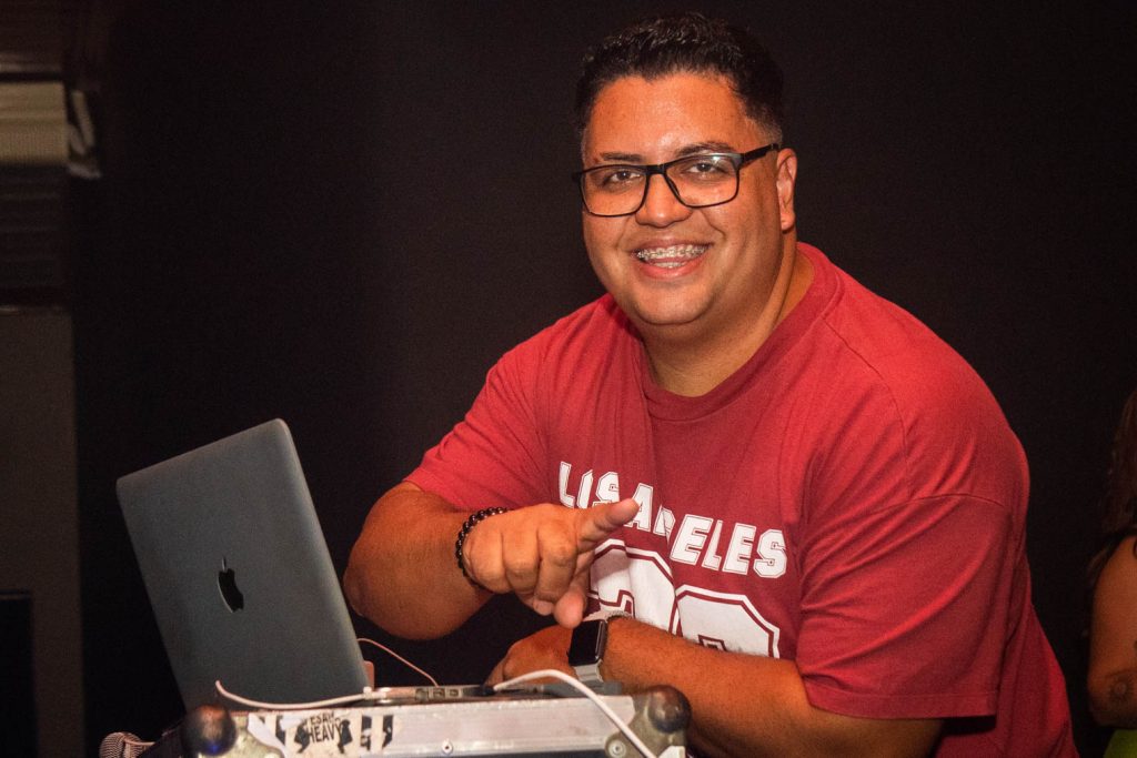 TEC Beats – Festa Neon