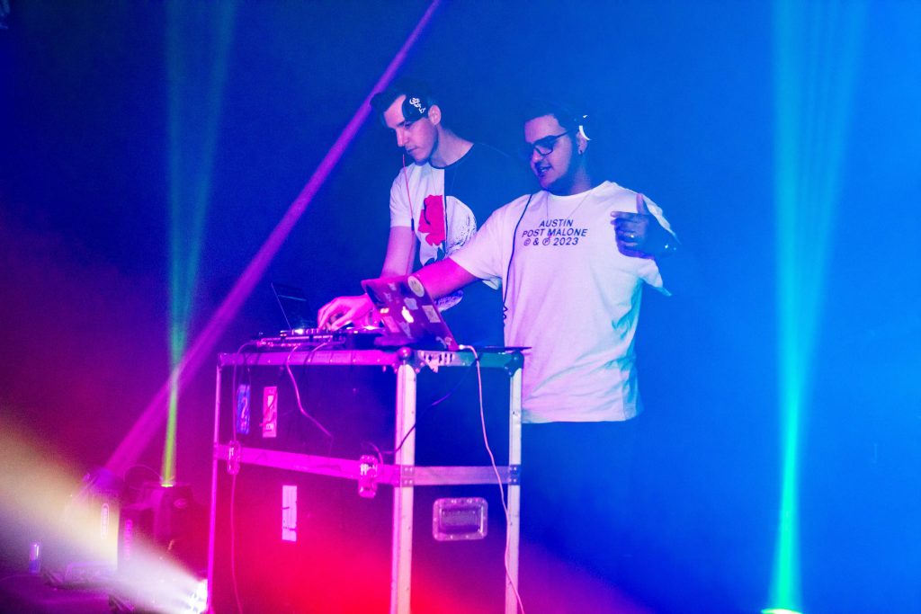 TEC Beats – Festa Neon