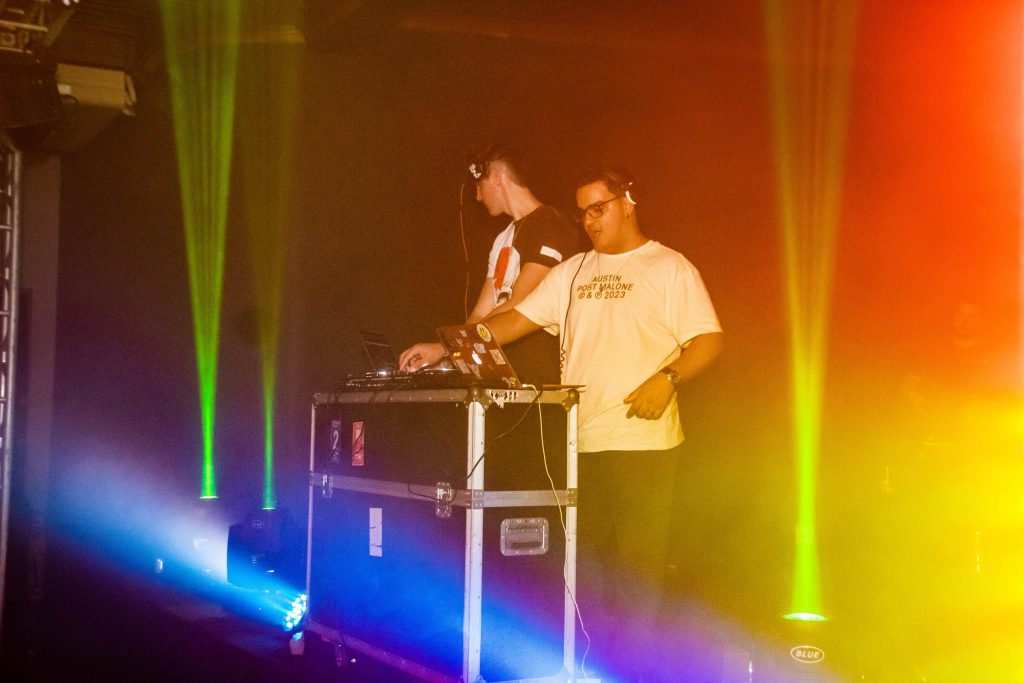 TEC Beats – Festa Neon