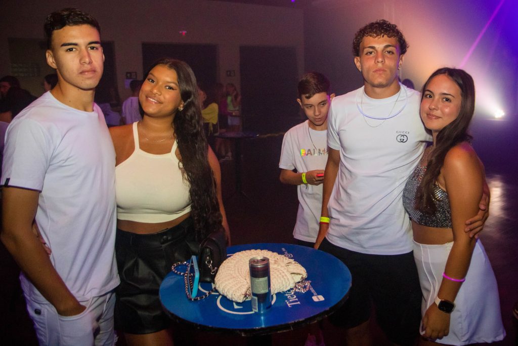 TEC Beats – Festa Neon