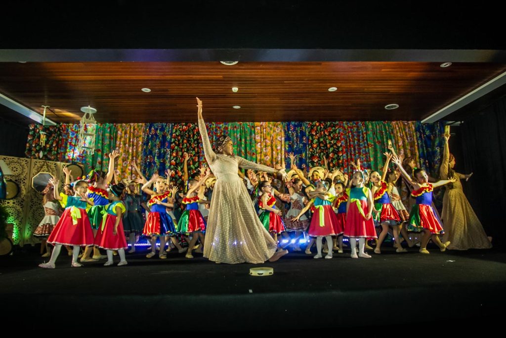 Espetáculo de dança “Êta, Nordeste!”