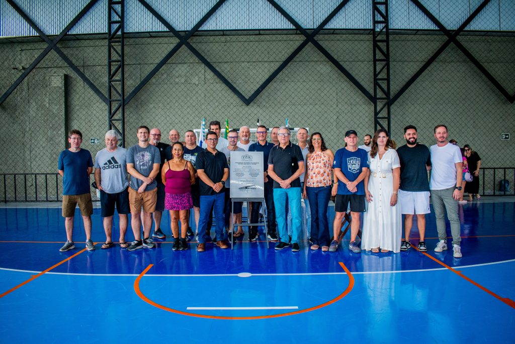 Inauguração do Ginásio Poliesportivo Antonio José Viotto – Frá Frá
