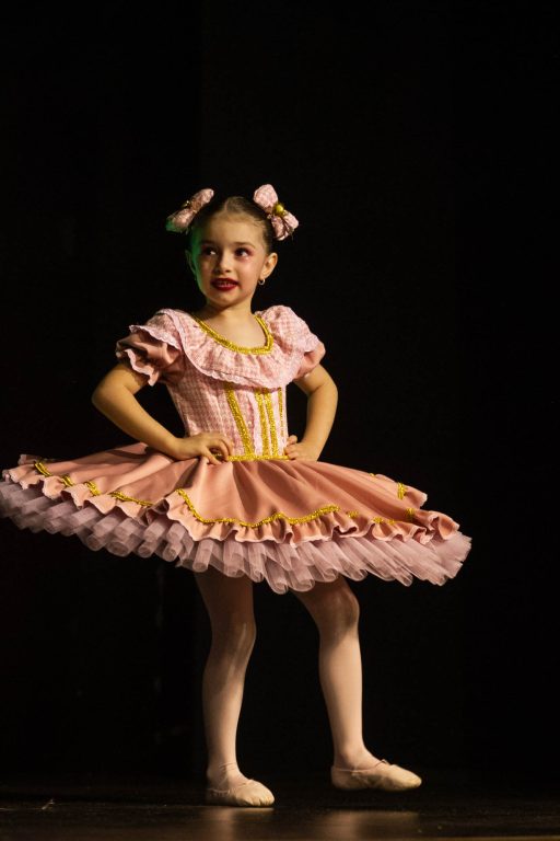 Espetáculo de dança Era uma vez