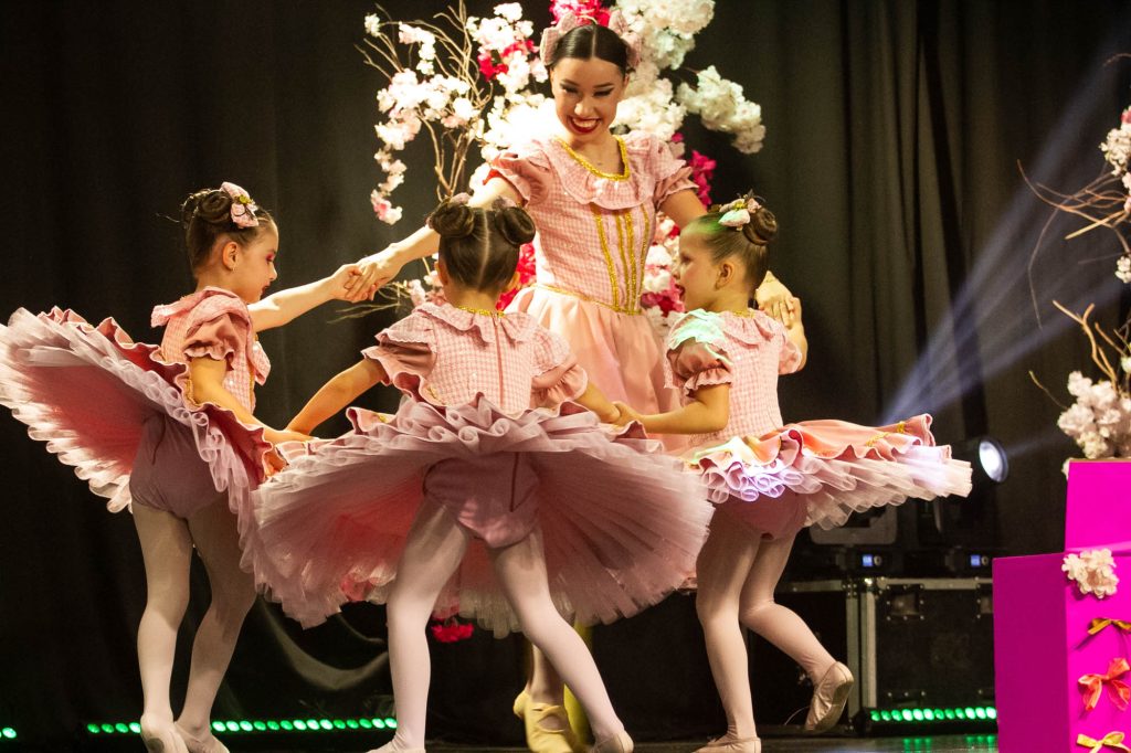 Espetáculo de dança Era uma vez