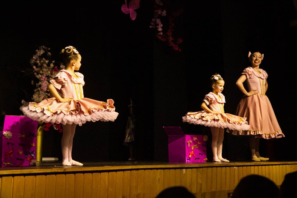 Espetáculo de dança Era uma vez