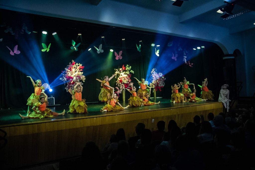 Espetáculo de dança Era uma vez