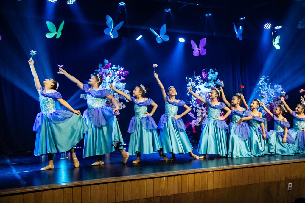 Espetáculo de dança Era uma vez