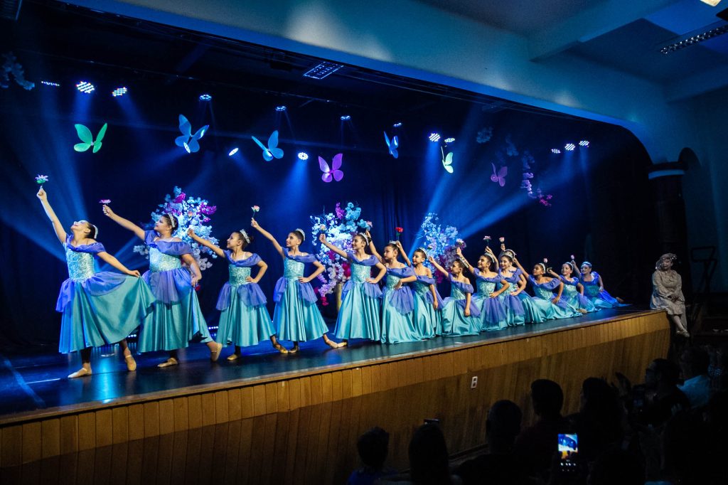 Espetáculo de dança Era uma vez