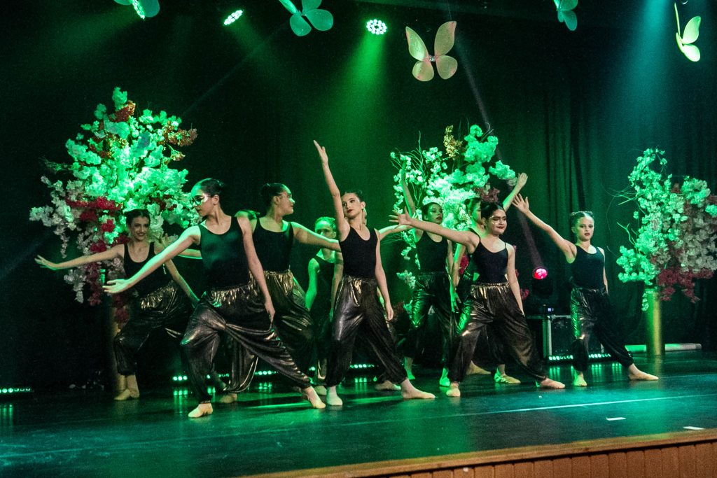 Espetáculo de dança Era uma vez