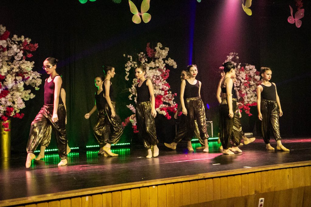 Espetáculo de dança Era uma vez