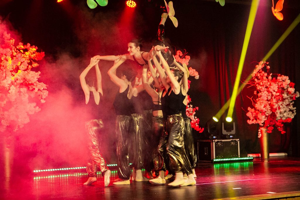 Espetáculo de dança Era uma vez