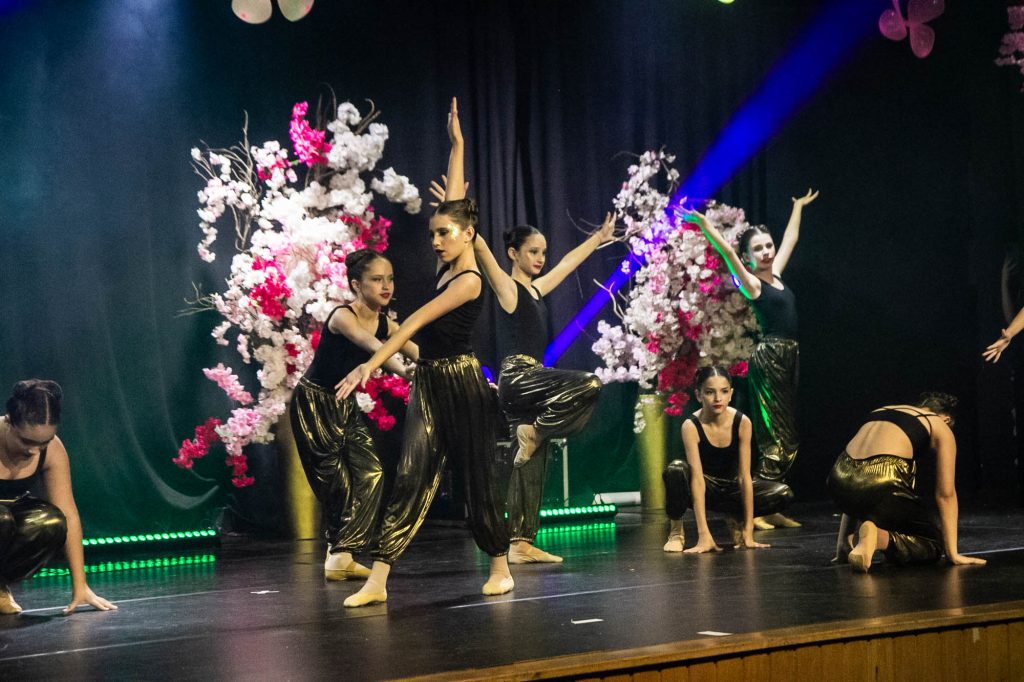 Espetáculo de dança Era uma vez