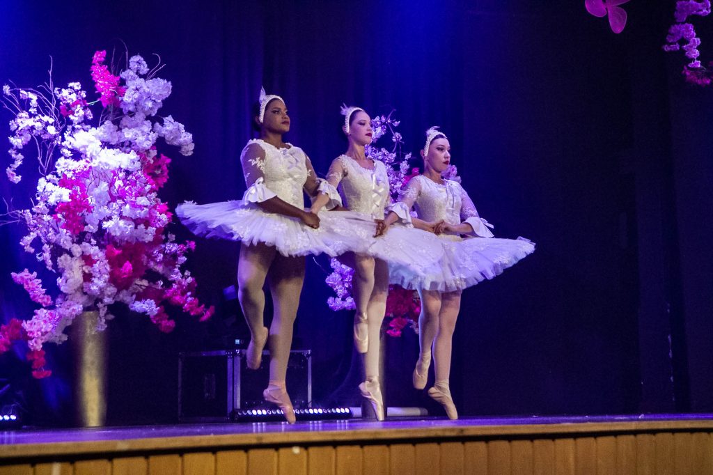 Espetáculo de dança Era uma vez