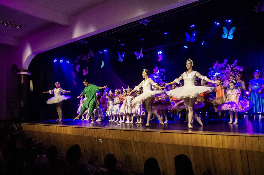 Espetáculo de dança Era uma vez