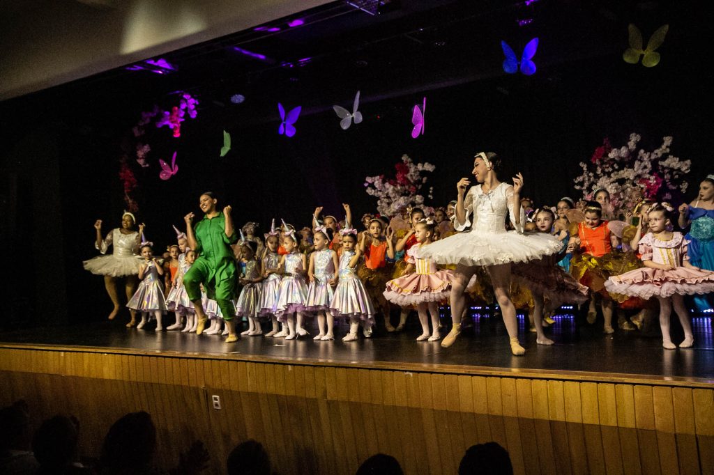 Espetáculo de dança Era uma vez