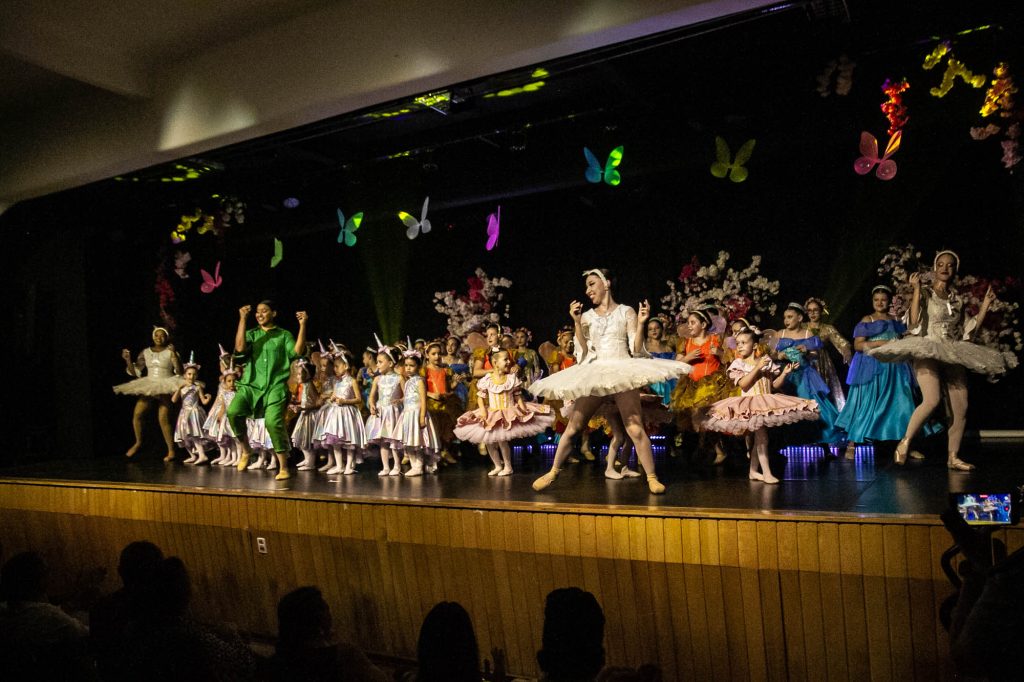 Espetáculo de dança Era uma vez