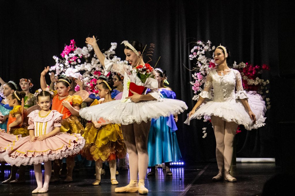 Espetáculo de dança Era uma vez
