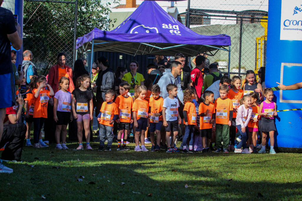TEC Kids Running Orange Toys