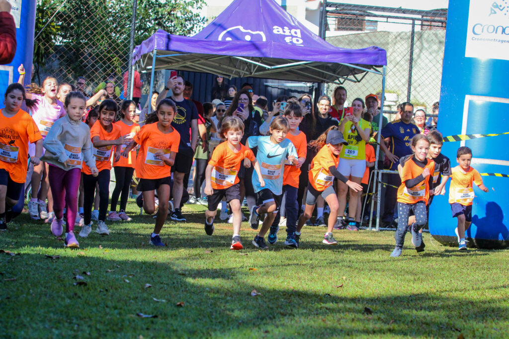 TEC Kids Running Orange Toys