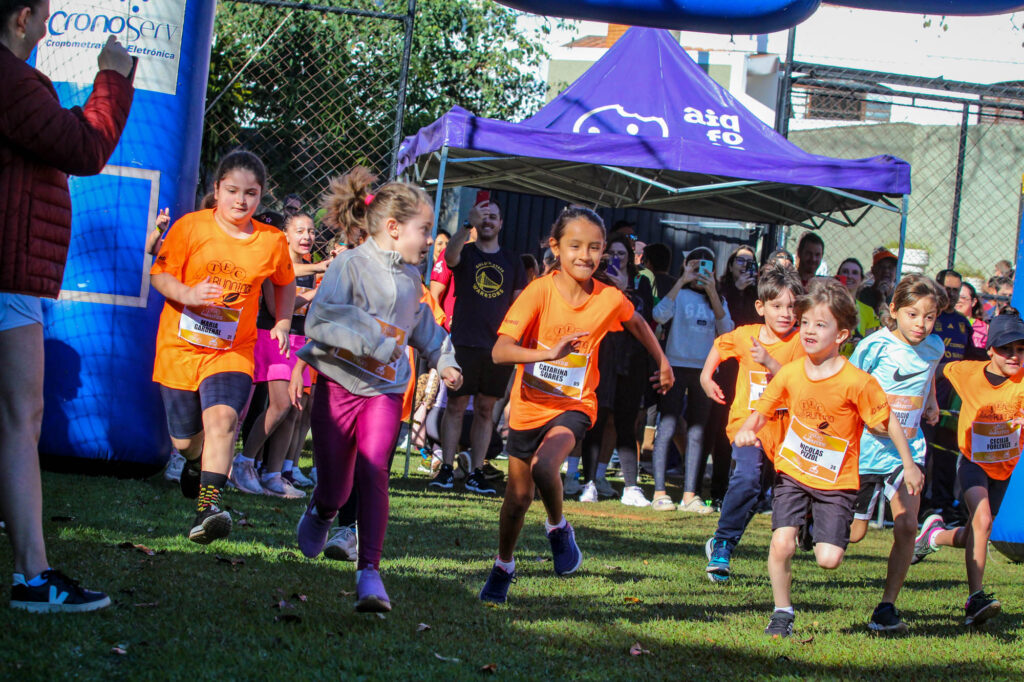 TEC Kids Running Orange Toys
