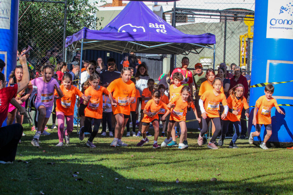 TEC Kids Running Orange Toys