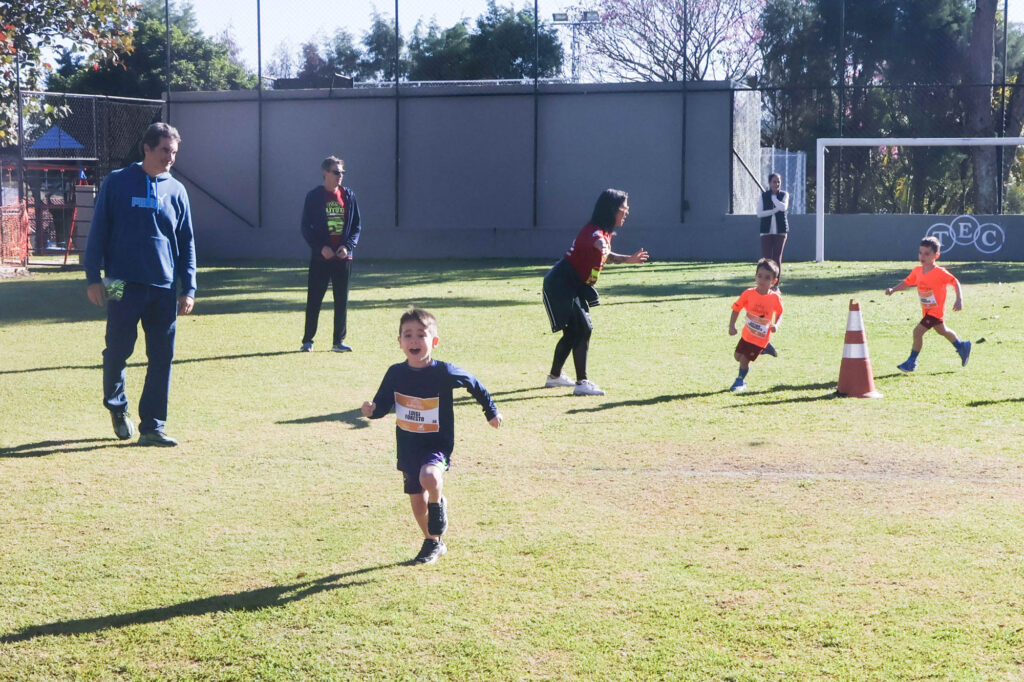 TEC Kids Running Orange Toys