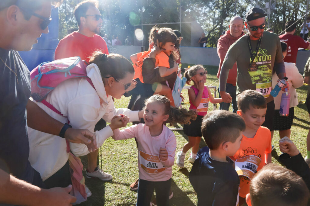 TEC Kids Running Orange Toys