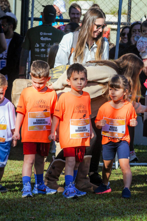 TEC Kids Running Orange Toys