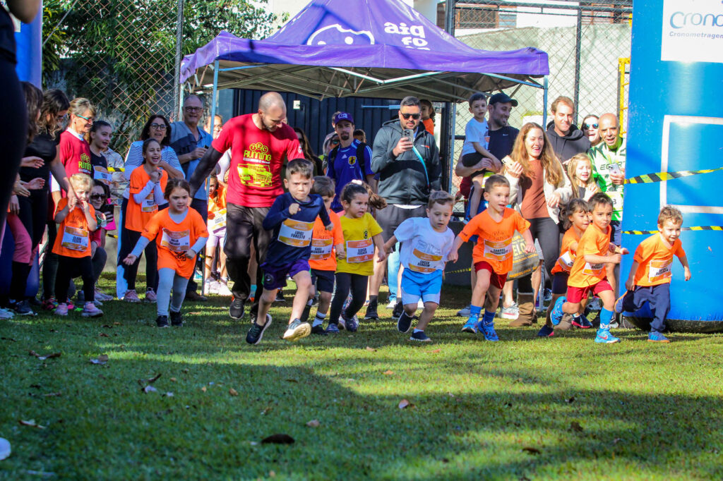TEC Kids Running Orange Toys