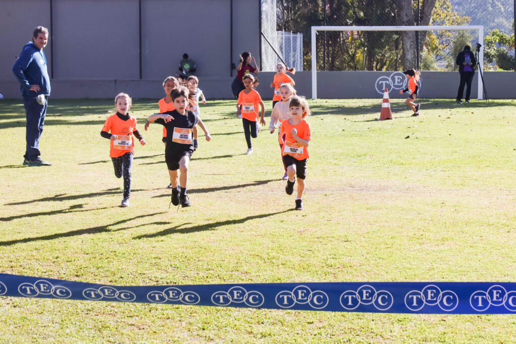 TEC Kids Running Orange Toys