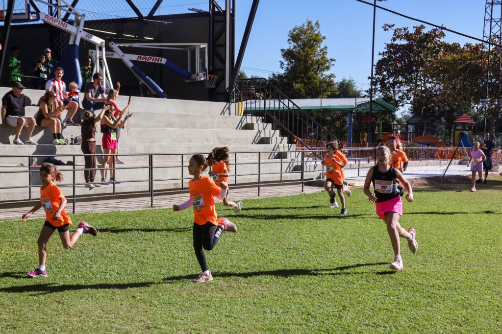 TEC Kids Running Orange Toys