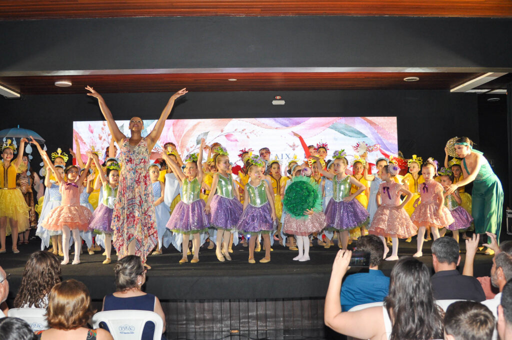 Espetáculo de Dança “Caixa das Emoções”