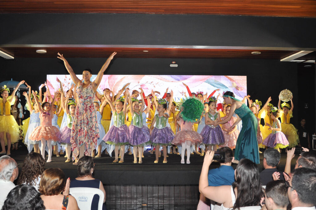 Espetáculo de Dança “Caixa das Emoções”