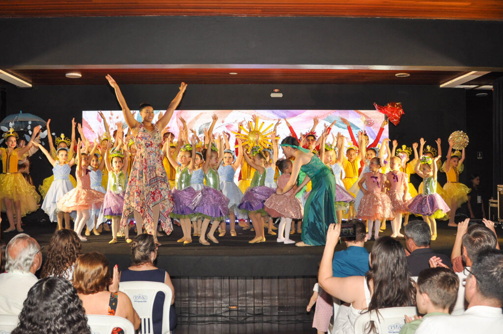 Espetáculo de Dança “Caixa das Emoções”