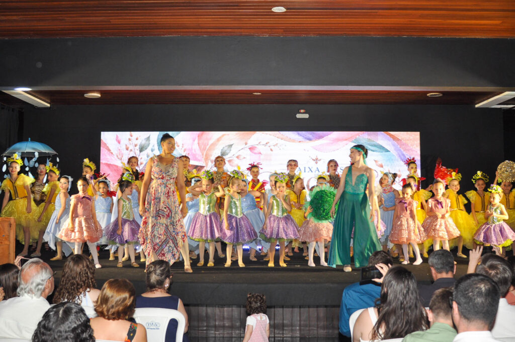 Espetáculo de Dança “Caixa das Emoções”