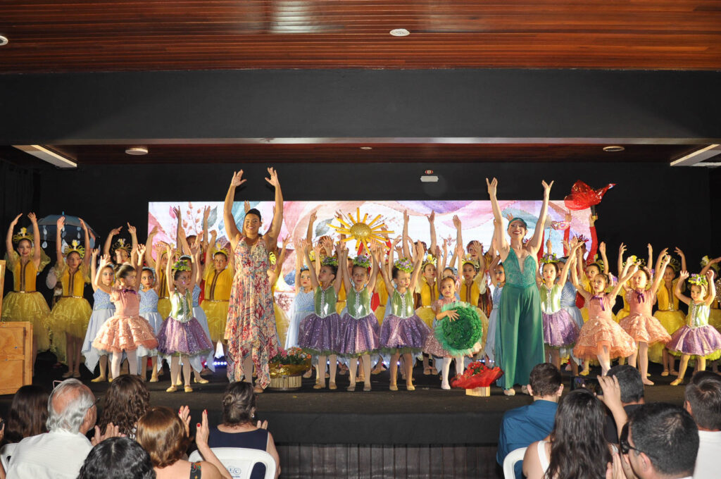 Espetáculo de Dança “Caixa das Emoções”
