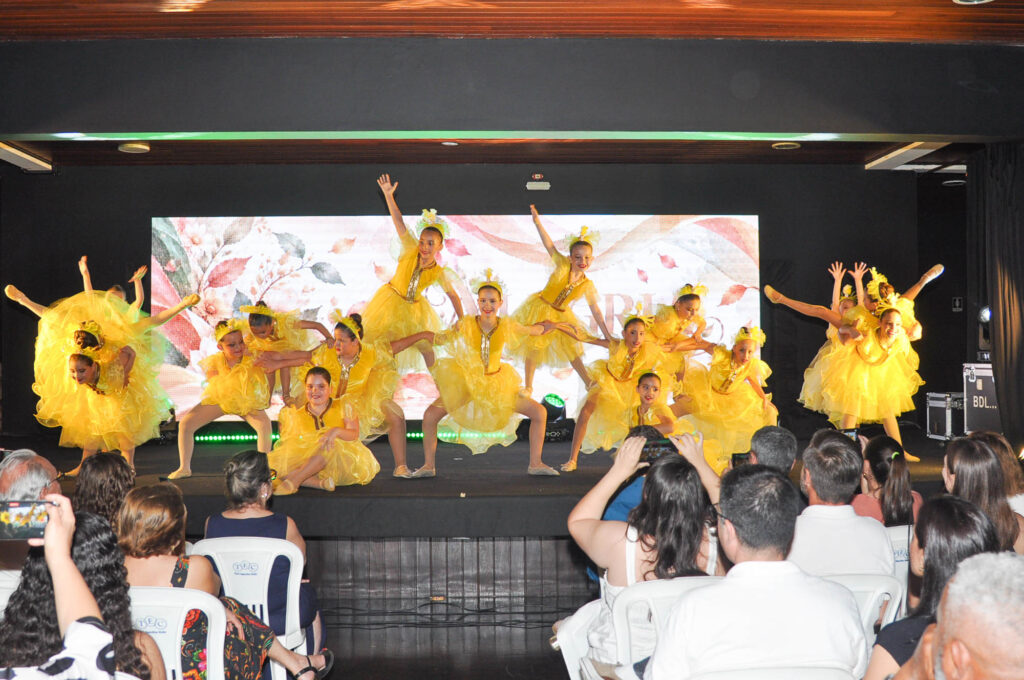 Espetáculo de Dança “Caixa das Emoções”